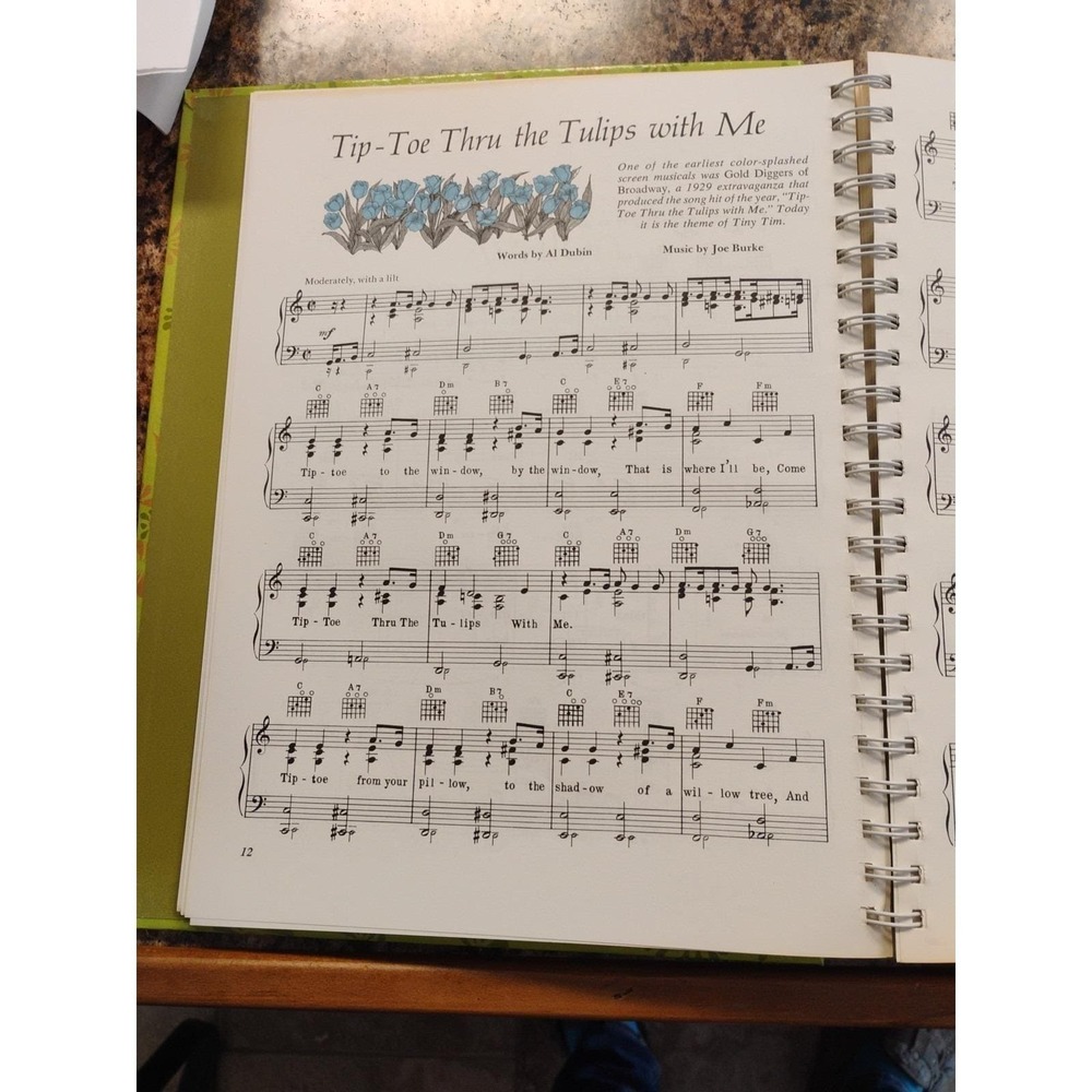 Vintage Readers Digest Family Songbook 1969 Over 120 Songs Piano w/ Lyrics Music - Picture 4 of 8